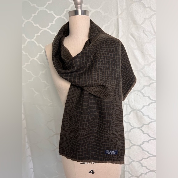 Inner Mongolia Kousei Cashmere 10% Wool 90% New! Scarf shawl Crocodile Print - Picture 11 of 13